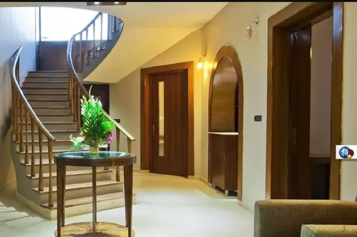 Otara Luxury Home Stay (2)